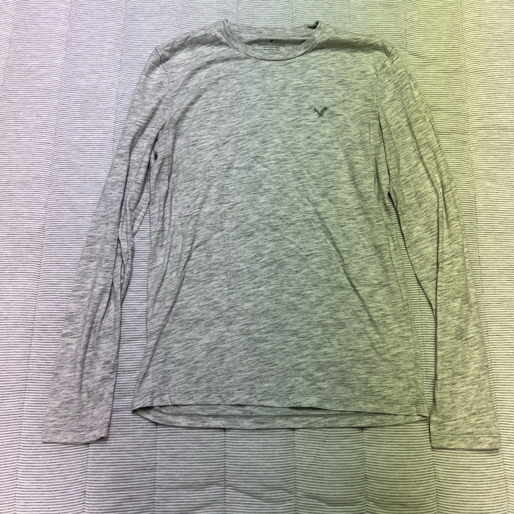 American Eagle Outfitters Heather Gray Long Sleeve Tee